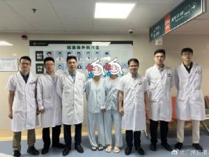 20多岁姐妹同时确诊肠癌查出家族罕见遗传病，一家三代5人患肠癌2人早逝