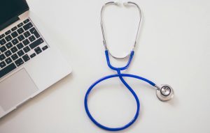痛风患者怎么判断自己尿酸达标了？多久复查一次？